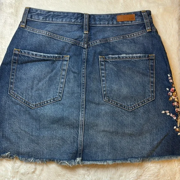 Abercrombie Skirt - Picture 2 of 3